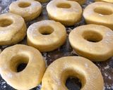 Foto langkah ke 2 dari resep Donat kentang.