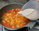 Foto langkah ke 6 dari resep Gulai Ayam Kentang.