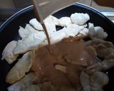 Foto del paso 5 de la receta: Solomillo de pavo en salsa de paté