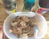 รูปขั้นตอนการทำที่ 1 ของ กุ้งทอดกระเทียมพริกไทย