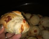 Foto del paso 4 de la receta: Pancitos saborizados (Queso y salame)
