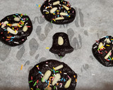 Foto del paso 8 de la receta: Galletitas de Navidad de almendras y cacao