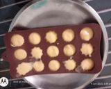 A picture of step 1 of Curd mango chocolate.