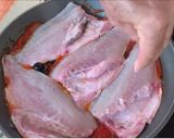 Foto del paso 5 de la receta: Dorada con salsa de tomate y anchoas