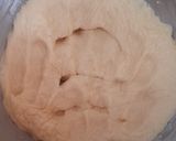 Foto langkah ke 6 dari resep Roti Melon Dorami.