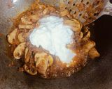 A picture of step 4 of Garlic Mushroom.