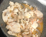 Foto del paso 4 de la receta: Sopa de marisco
