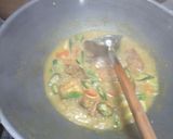 Foto langkah ke 5 dari resep Ikan Asap kuah santan kuning.