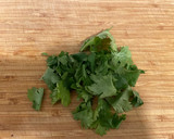 Foto del paso 4 de la receta: Ensalada de quinoa y queso feta al pesto