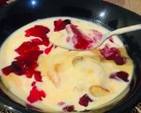 A picture of step 5 of Mangolecious raspberry jelly dessert.
