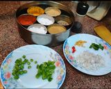 A picture of step 1 of Tempered chilli upma.