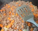 A picture of step 2 of Mexican-Style Picadillo with Vegetables.
