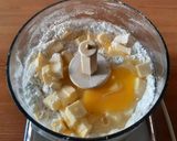 Foto del passaggio 2 della ricetta Crostata con panna cotta ai mirtilli