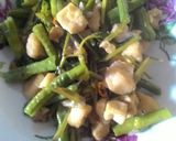 Foto langkah ke 6 dari resep Tumis Kangkung dan Kacang Panjang.