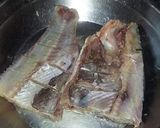 A picture of step 1 of Sindhi style masaledar fish.