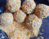 Foto langkah ke 5 dari resep Bola-bola nasi isi telur puyuh.