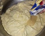 Foto langkah ke 3 dari resep Marmer Cake.
