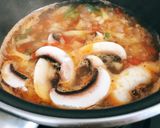 Hình bước làm 3 của món Canh Trai Nấu Dứa Chua Ngọt