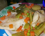 Foto del paso 3 de la receta: Menestra de verduras hervidas con filetes de merluza
