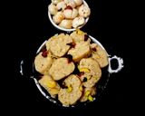 A picture of step 7 of Makhana Barfi.