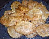 A picture of step 4 of Aloo Pakoray.