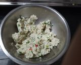 A picture of step 1 of Aloo ki tikki.
