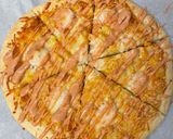 A picture of step 5 of Shrimp mayo pizza.