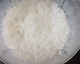 A picture of step 3 of Chocolate vanilla milkshake.