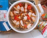 Hình bước làm 3 của món Canh nấm hương nấu mọc
