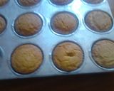 A picture of step 5 of Cupcakes with cookies,served with fresh milk.