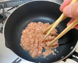 A picture of step 1 of Japanese 3-color Bento (Sanshoku Bento).