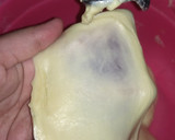 Foto langkah ke 1 dari resep Roti Krumpul Coklat.
