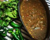 A picture of step 4 of Khati methi chutney.