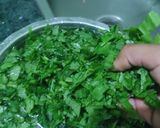 A picture of step 1 of Dal palak.