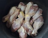 Foto del paso 1 de la receta: Patitas de pollo estofadas