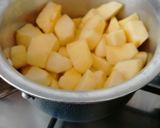A picture of step 2 of Apple mousse.