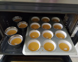 Foto del paso 2 de la receta: Magdalenas de zanahoria y manzana