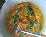 Foto langkah ke 5 dari resep Ikan Asap Kuah Pedas.