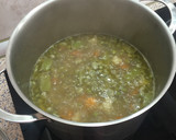 Foto del paso 6 de la receta: Sopa de tiburones con menestra