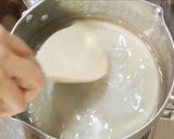 A picture of step 2 of Kanten Wagashi: Marble.