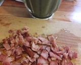 Foto del paso 3 de la receta: Pollo en salsa, con papitas y tocino