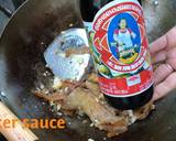(Video inside) Thai Pad see ew recipe step 6 photo