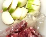 A picture of step 1 of Japanese Miso Daikon Radish with Pork.