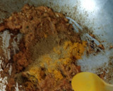 A picture of step 3 of Mutter paneer.