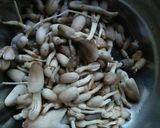 Foto langkah ke 2 dari resep Tumis Kembang Bawang DaMuDza.