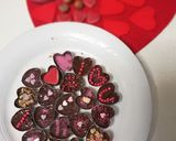 Foto del passaggio 6 della ricetta Cioccolatini cuoriciosi