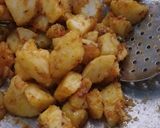 जीरा आलू (Jeera aloo recipe in hindi) रेसिपी चरण 2 फोटो