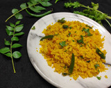 A picture of step 5 of Kanda poha.