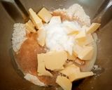 Une image de l'étape 2 de Cake pommes raisins au cook expert.