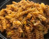 Foto del paso 5 de la receta: Fusilli en salsa de calabacita y vodka